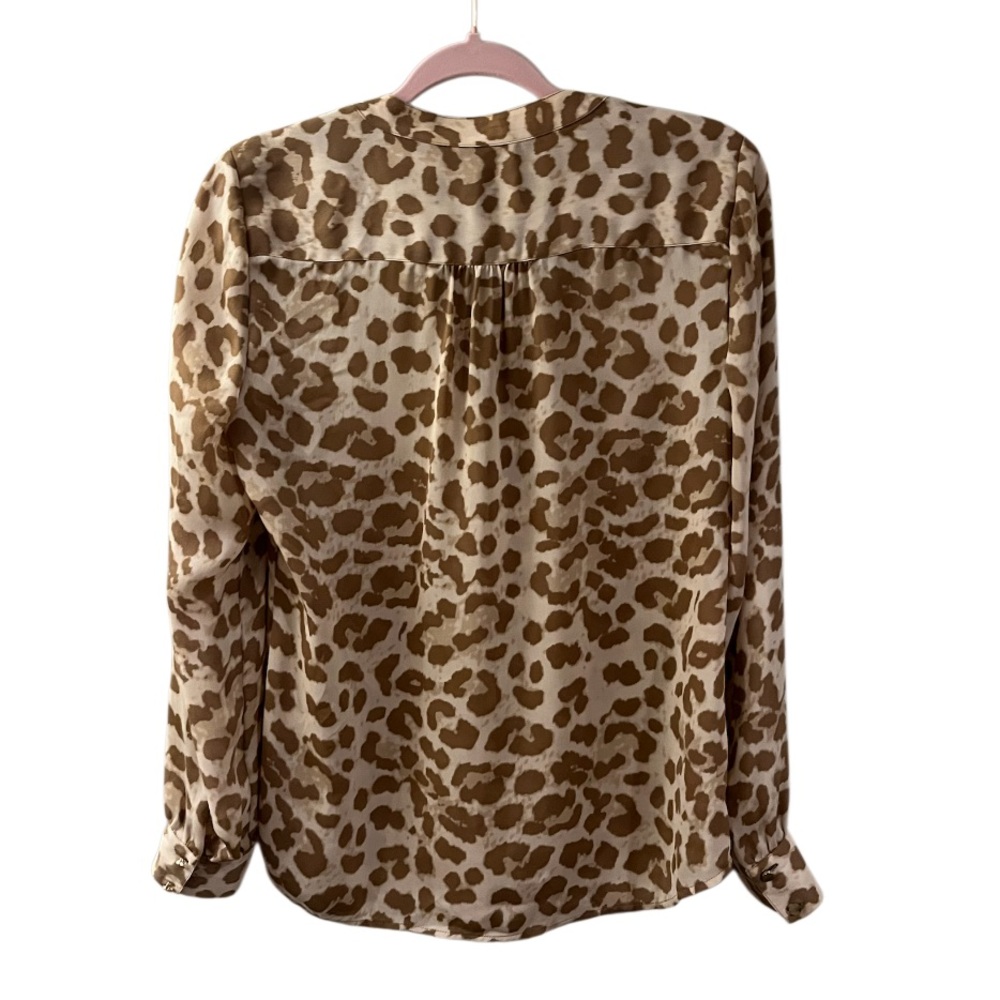 Banana Republic Beige Animal Print Button Down Blouse - Picture 4 of 7